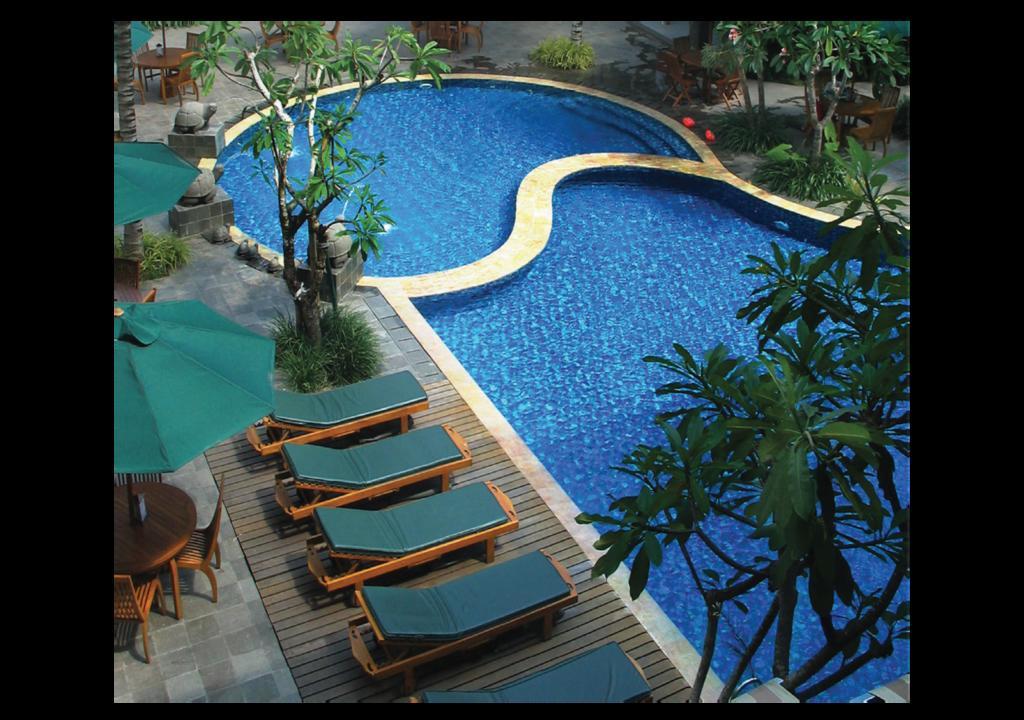 Blue Sky Hotel Balikpapan Екстер'єр фото