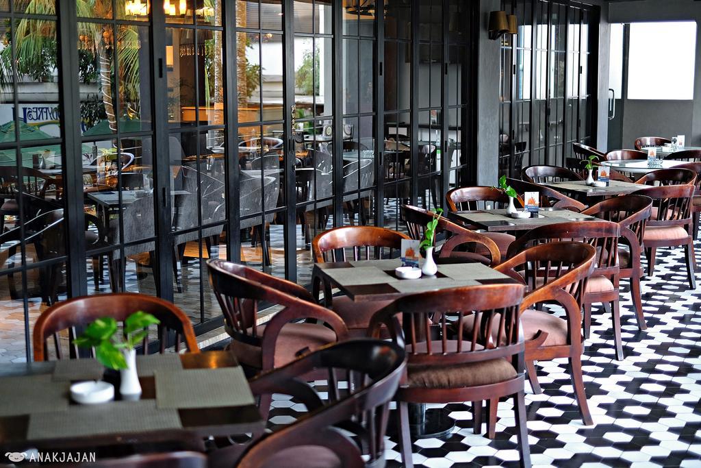 Blue Sky Hotel Balikpapan Екстер'єр фото