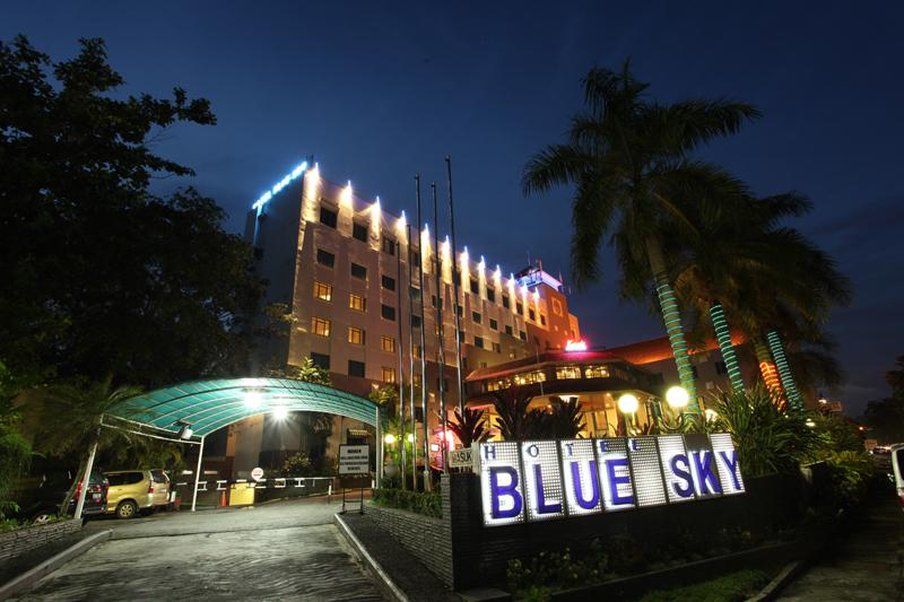 Blue Sky Hotel Balikpapan Екстер'єр фото